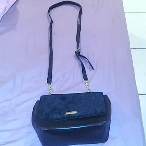 Black Tahari purse - Picture 1 of 7
